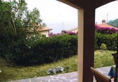 Terrasse mit Blick auf das Meer, Ferienhaus in Zanca